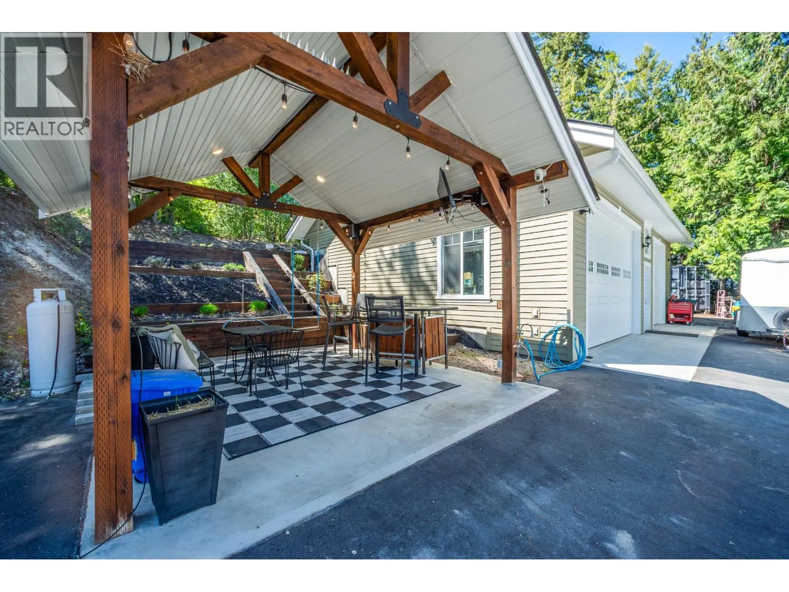 1446 Huckleberry Drive