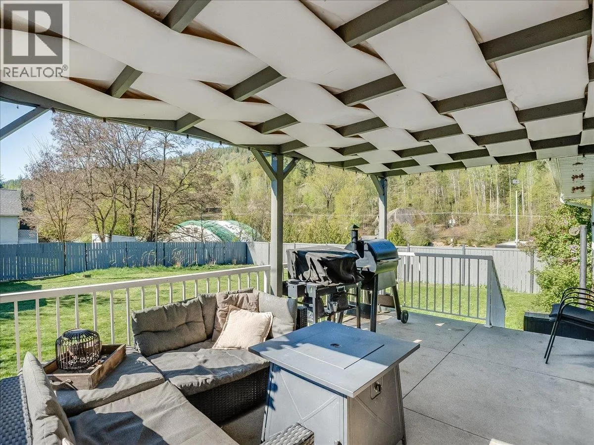 814 10th Street