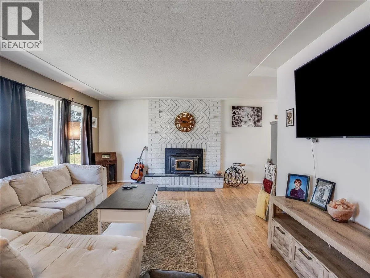 814 10th Street