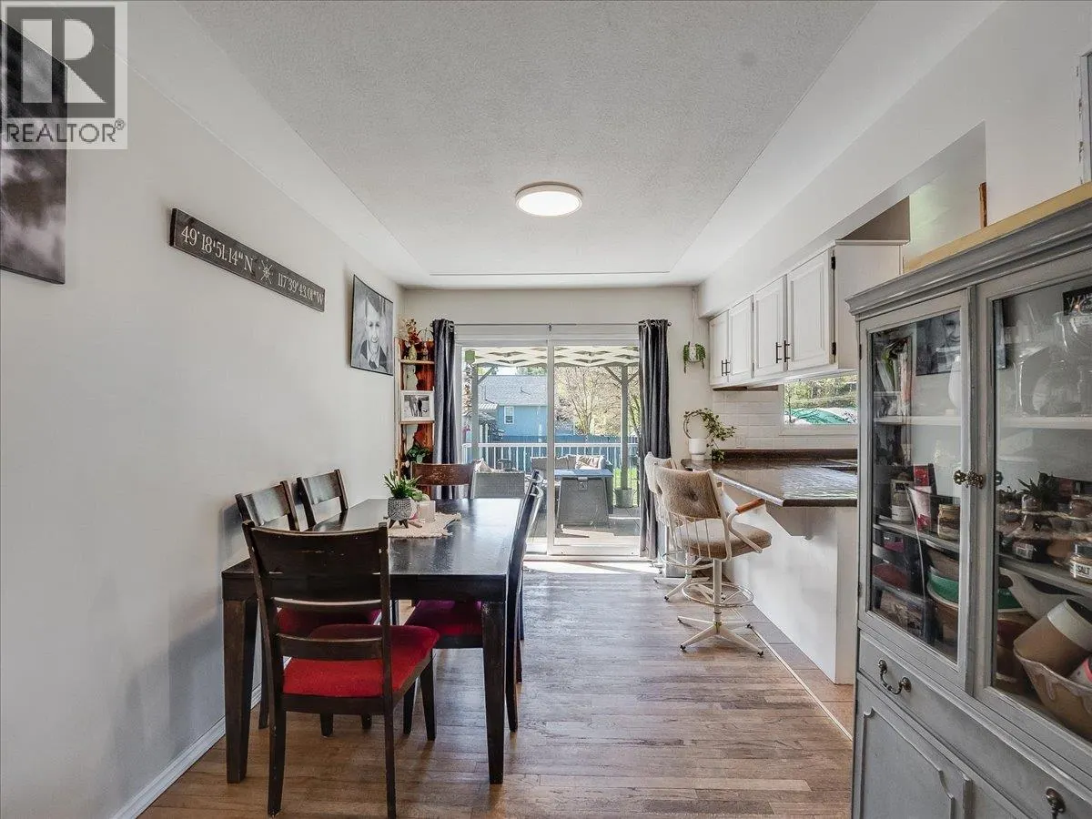 814 10th Street
