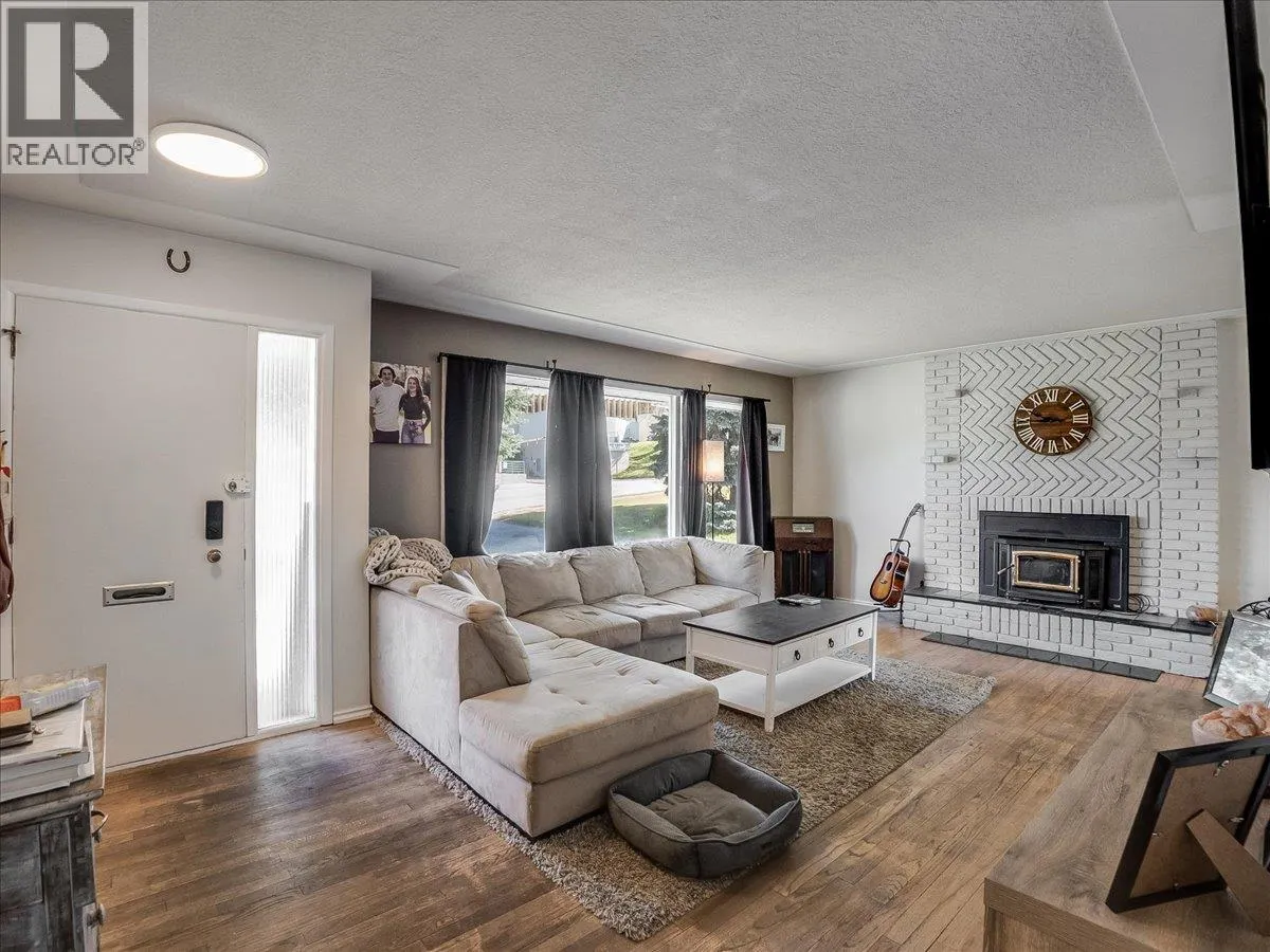 814 10th Street