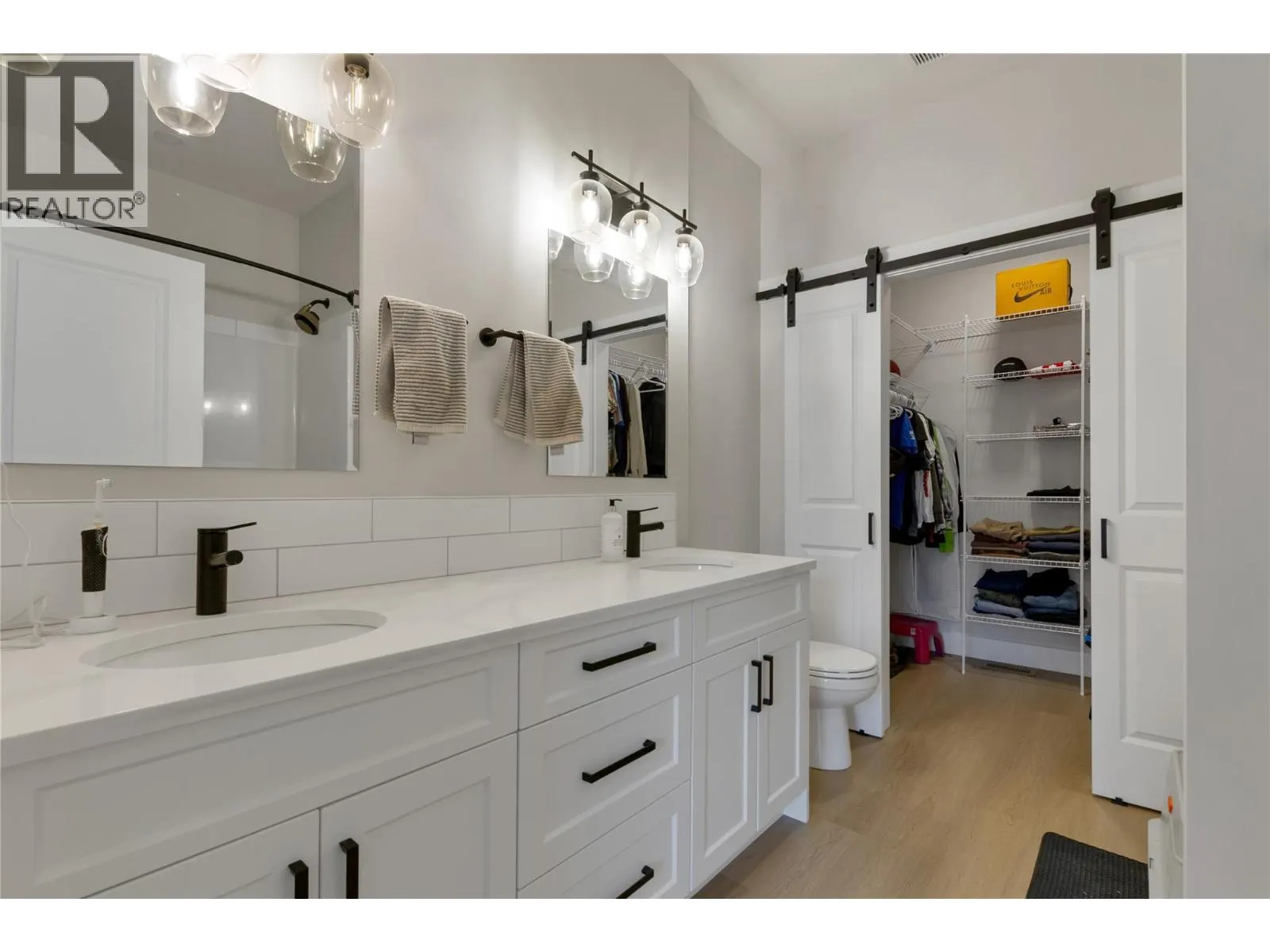 1999 15 Avenue Unit# 9