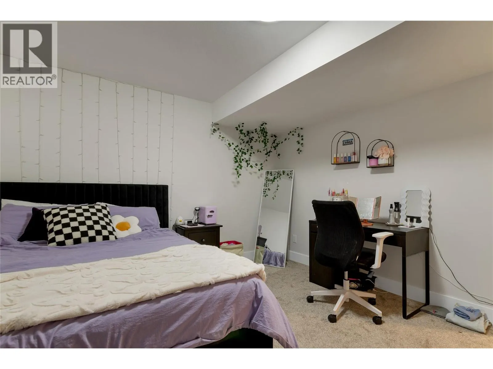 1999 15 Avenue Unit# 9