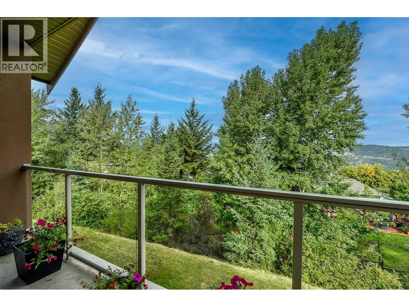 2450 Selkirk Drive Unit# 8