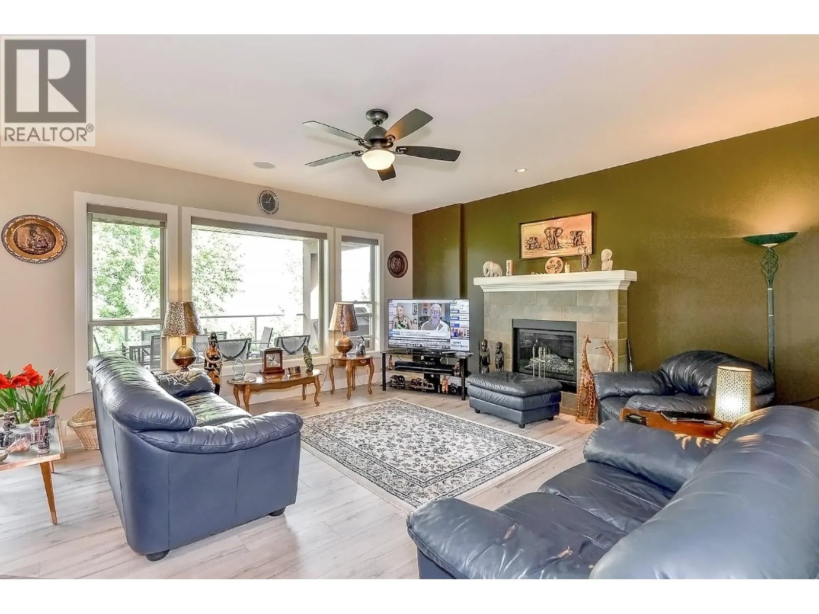 2450 Selkirk Drive Unit# 8