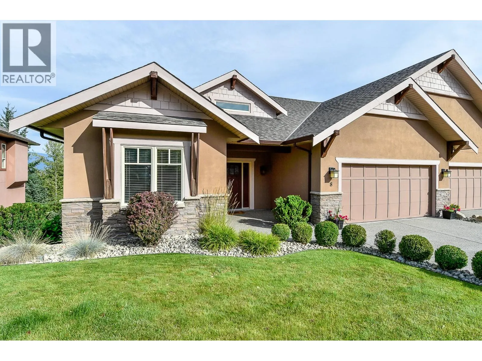 2450 Selkirk Drive Unit# 8