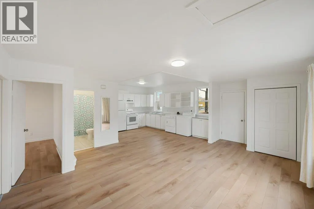428 HILLCREST Avenue