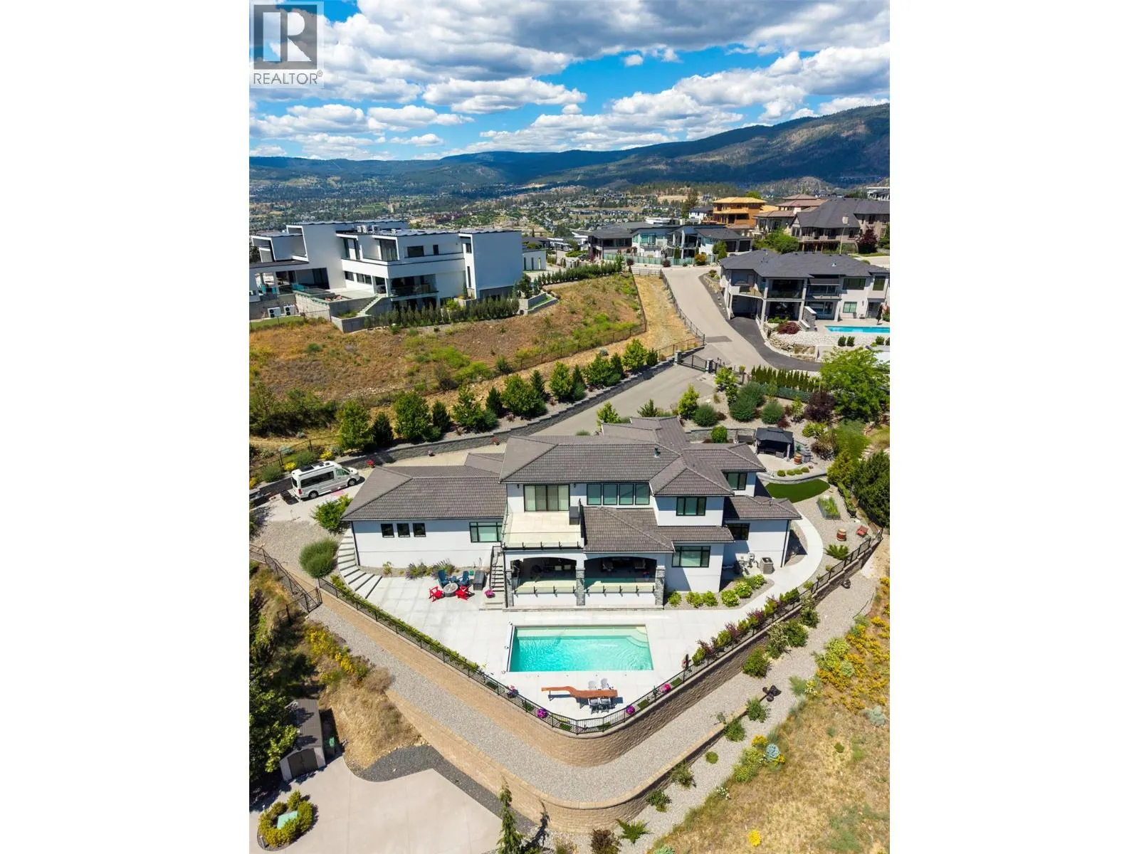 3279 Vineyard View Drive