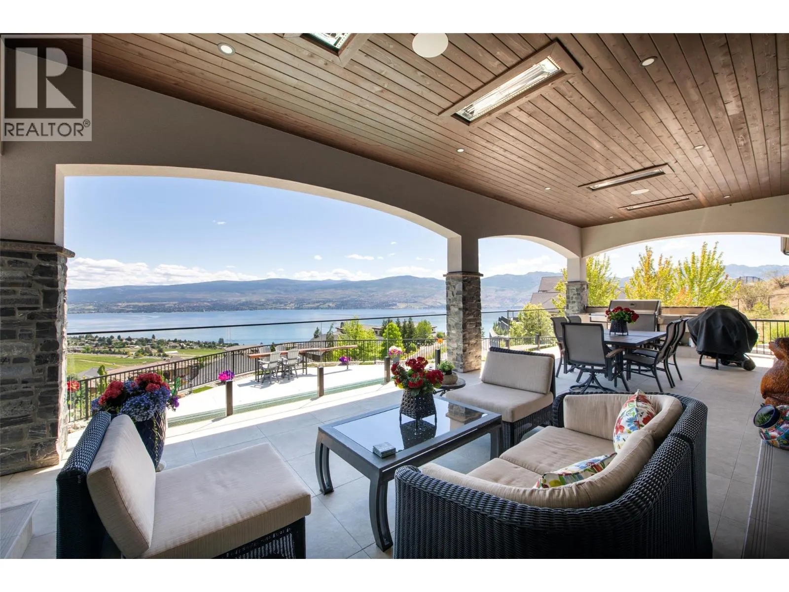 3279 Vineyard View Drive