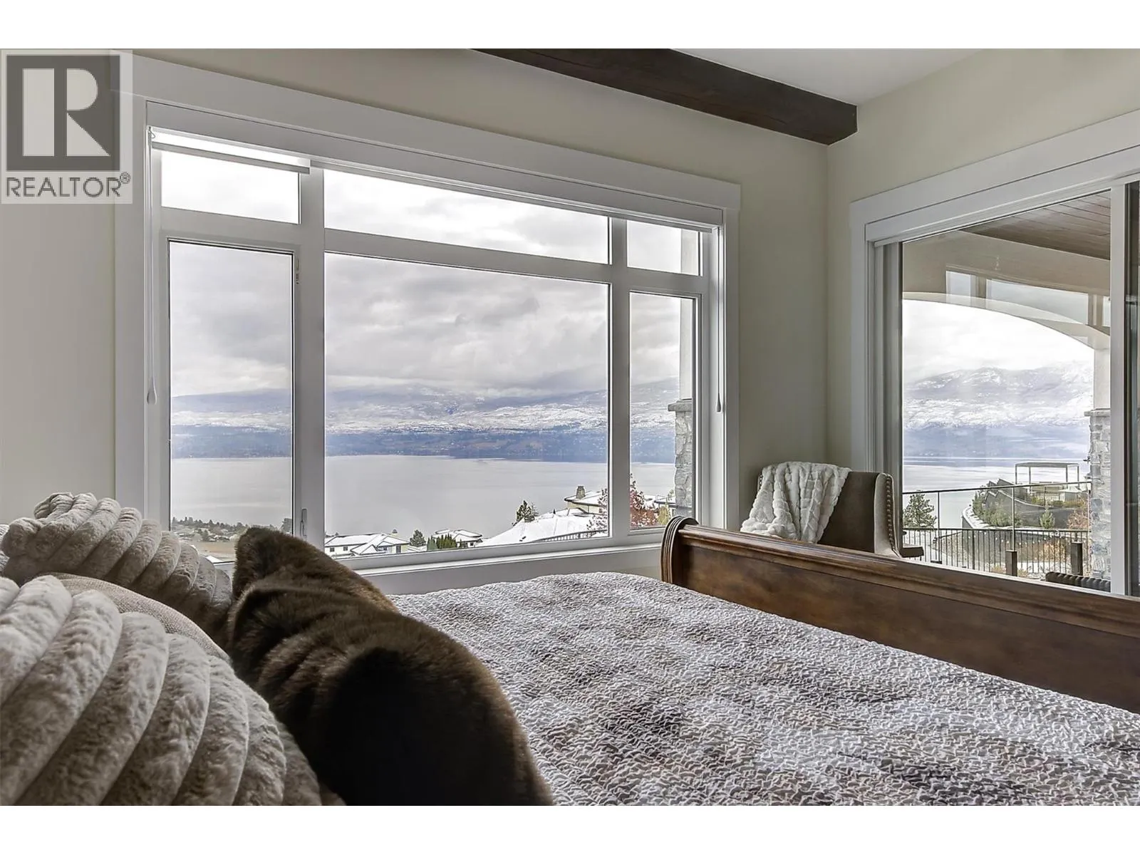3279 Vineyard View Drive