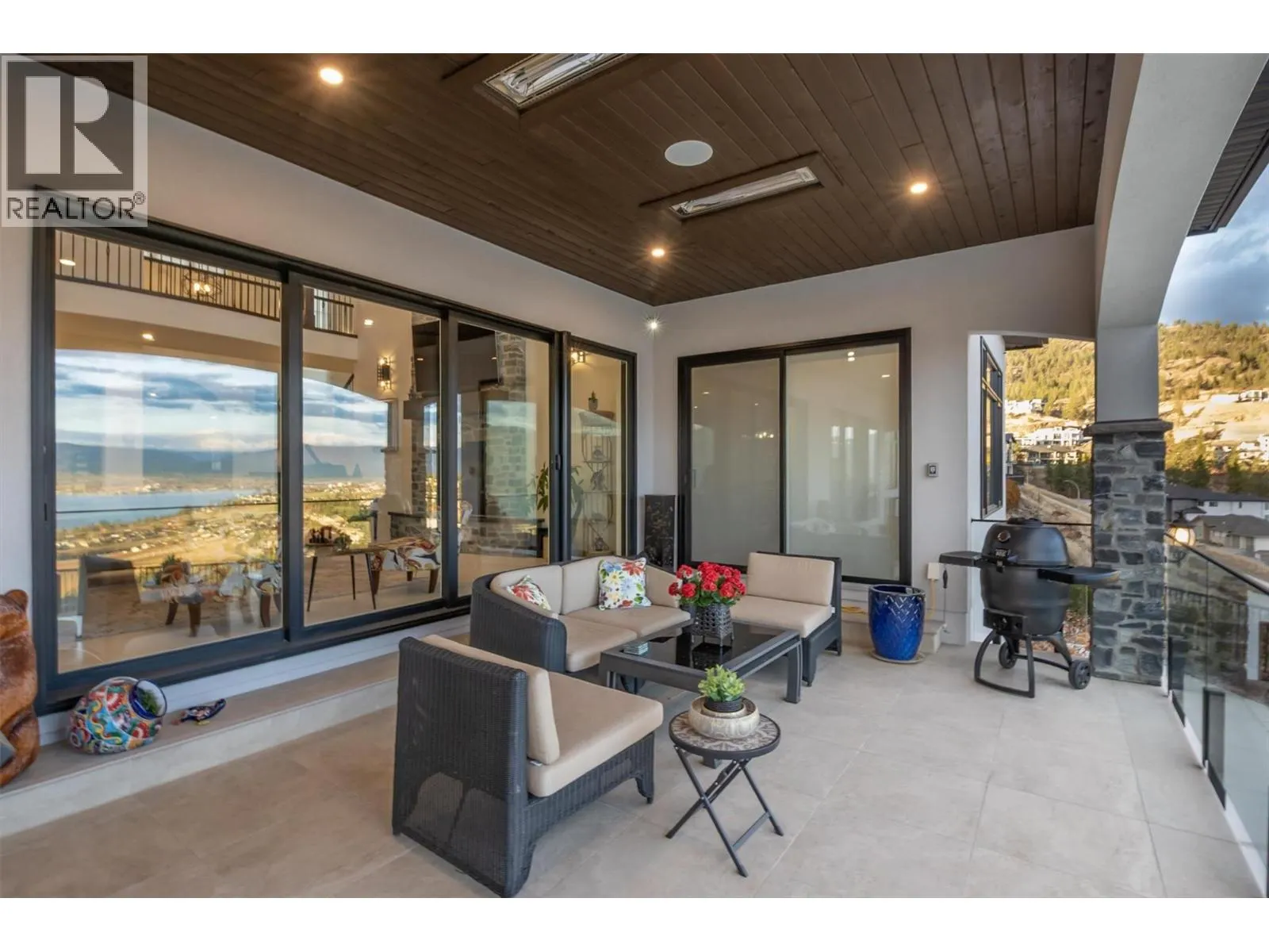 3279 Vineyard View Drive
