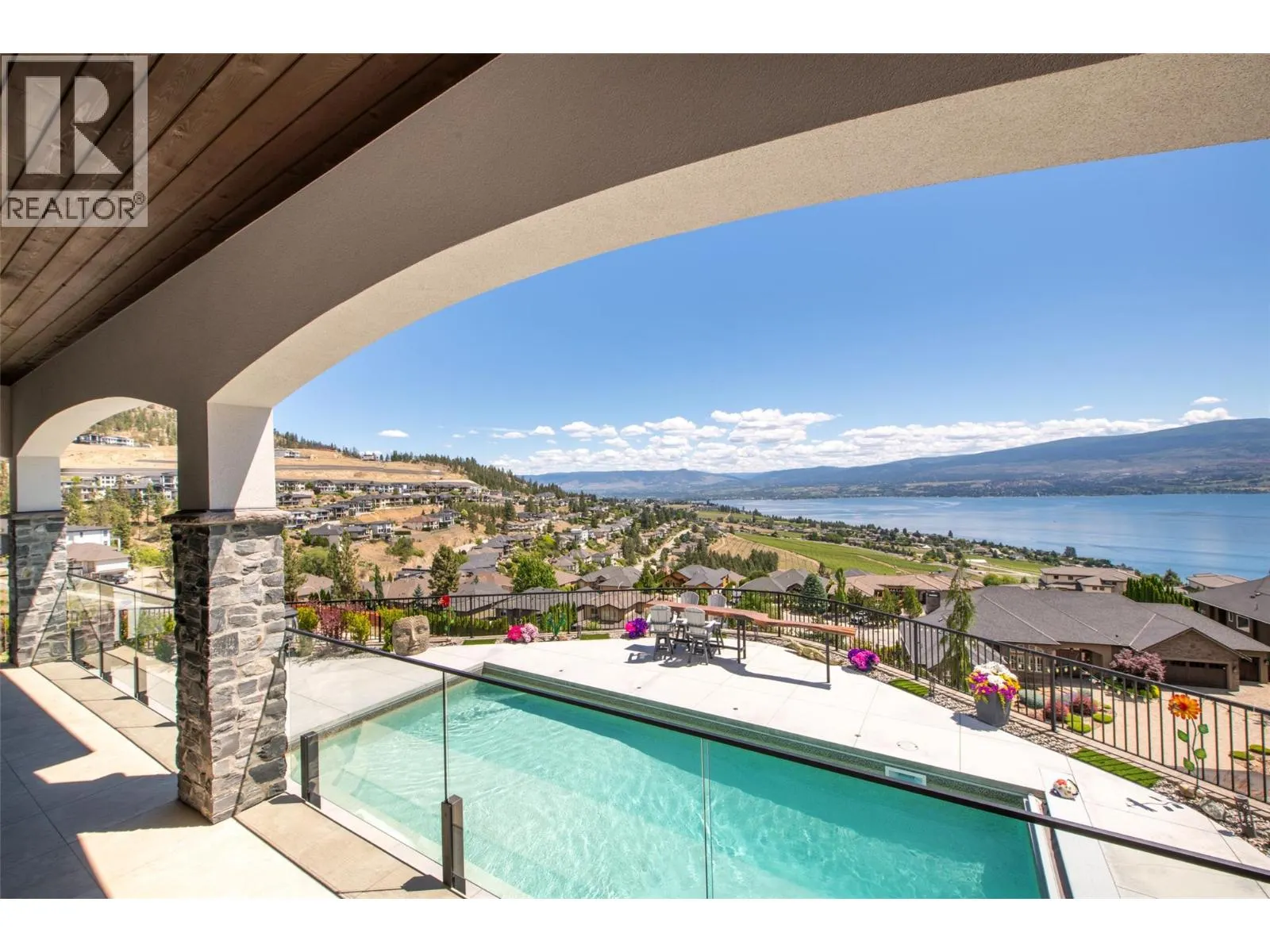 3279 Vineyard View Drive