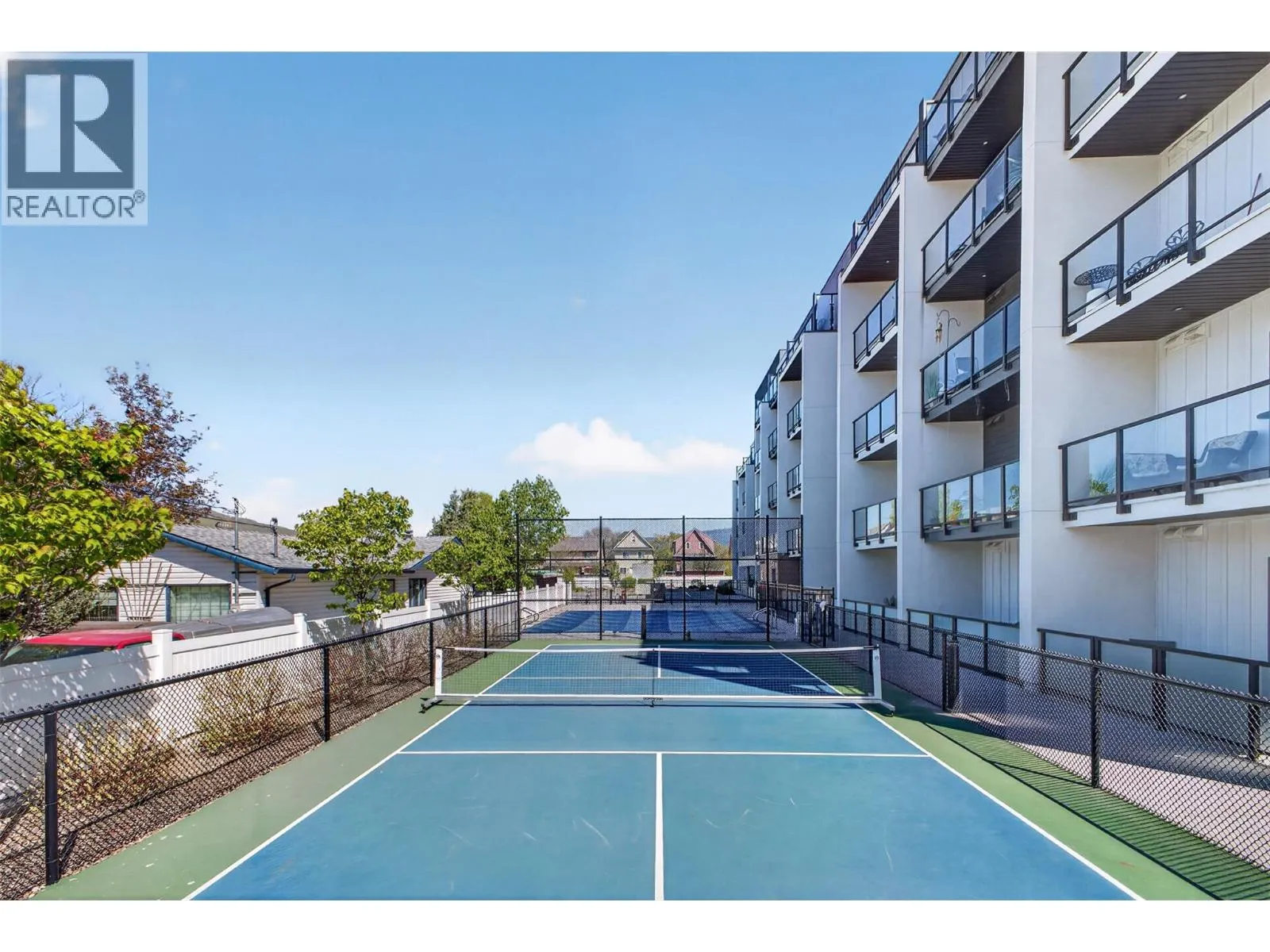 2555 Lakeshore Road Unit# 114