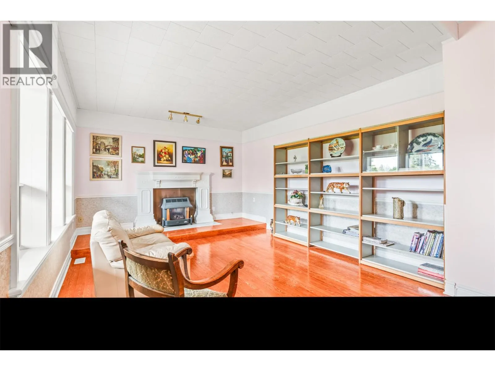 363 Northwind Drive