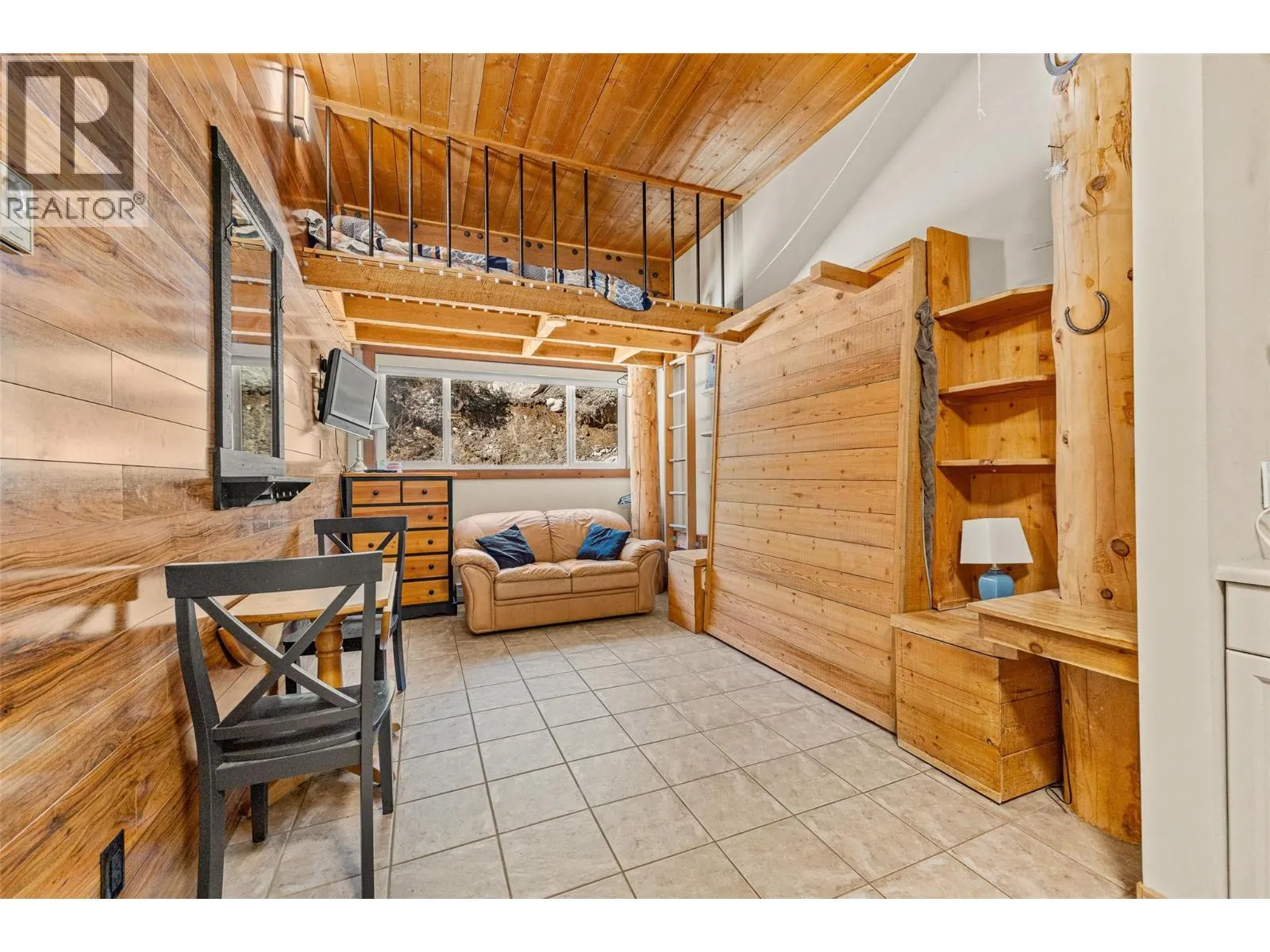 7470 Porcupine Road Unit# 610