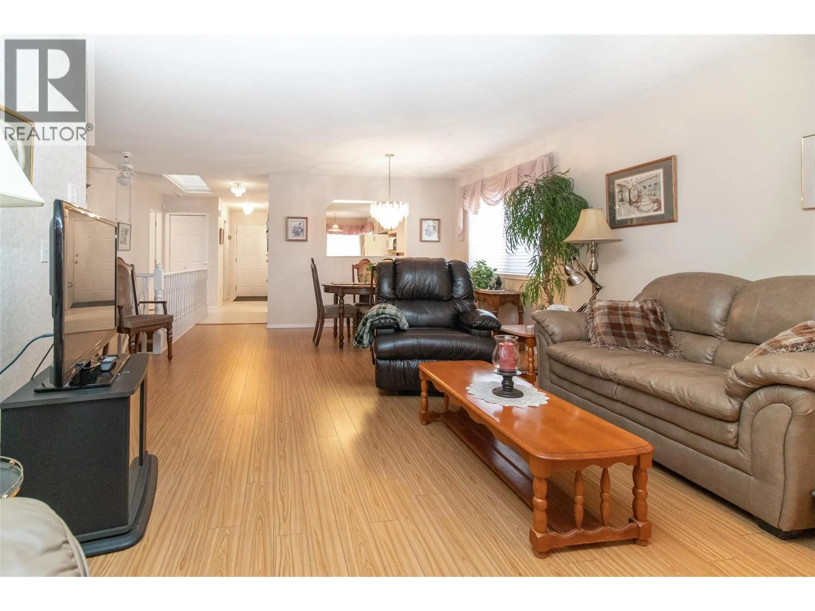 1874 Parkview Crescent Unit# 38