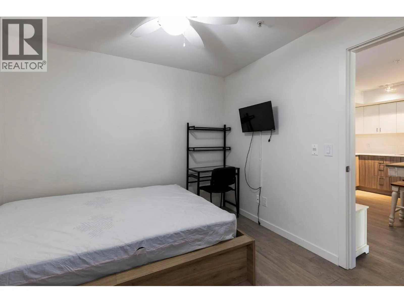 725 Academy Way Unit# 211