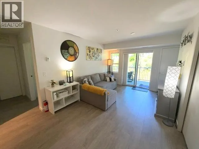 725 Academy Way Unit# 211