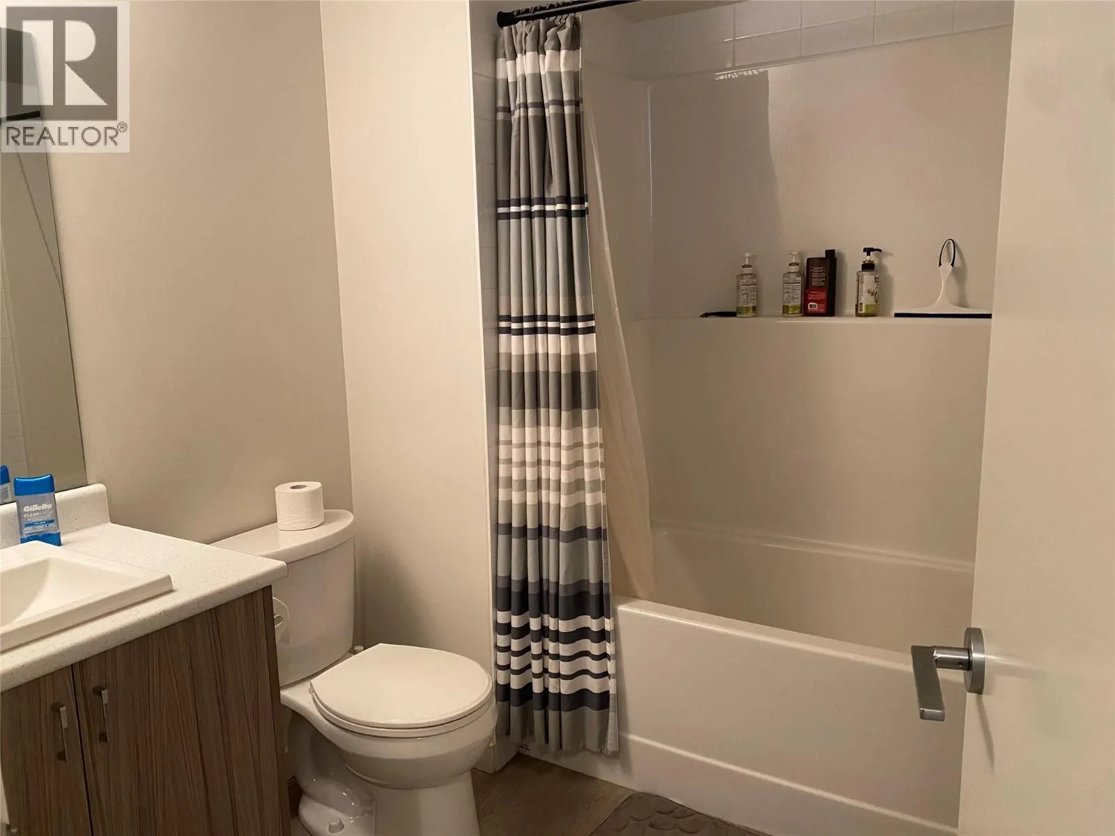 695 Academy Way Unit# 207