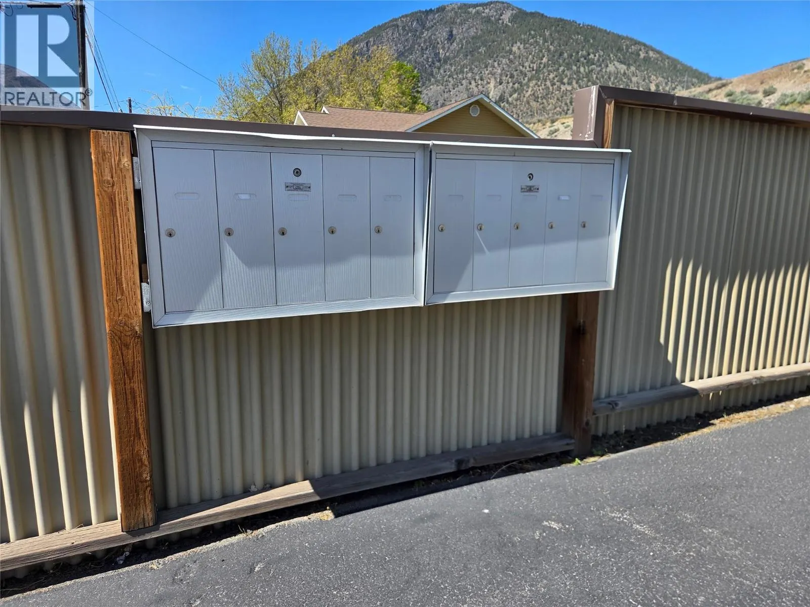 601 9th Street Unit# 2