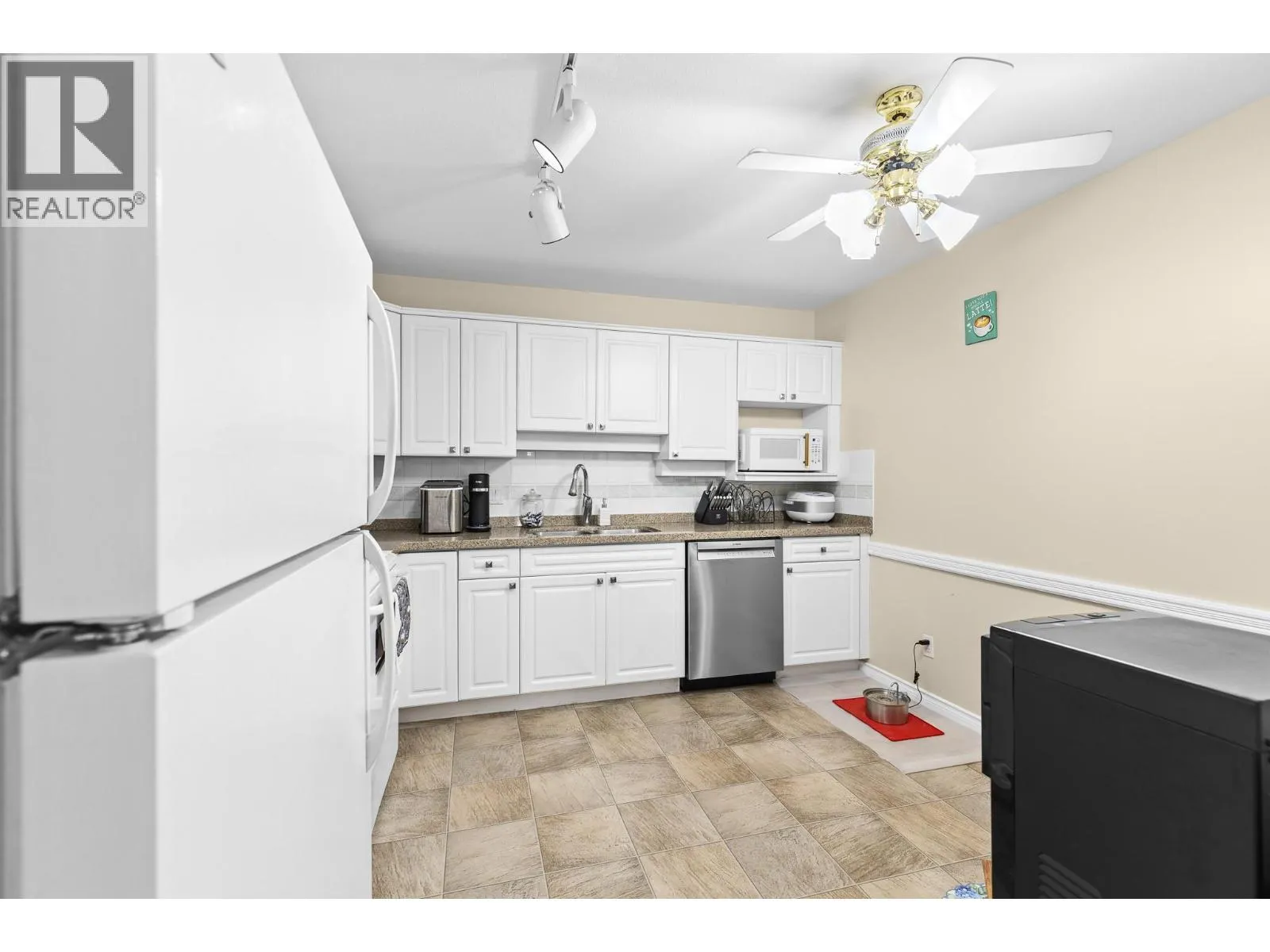 3300 Centennial Drive Unit# 204