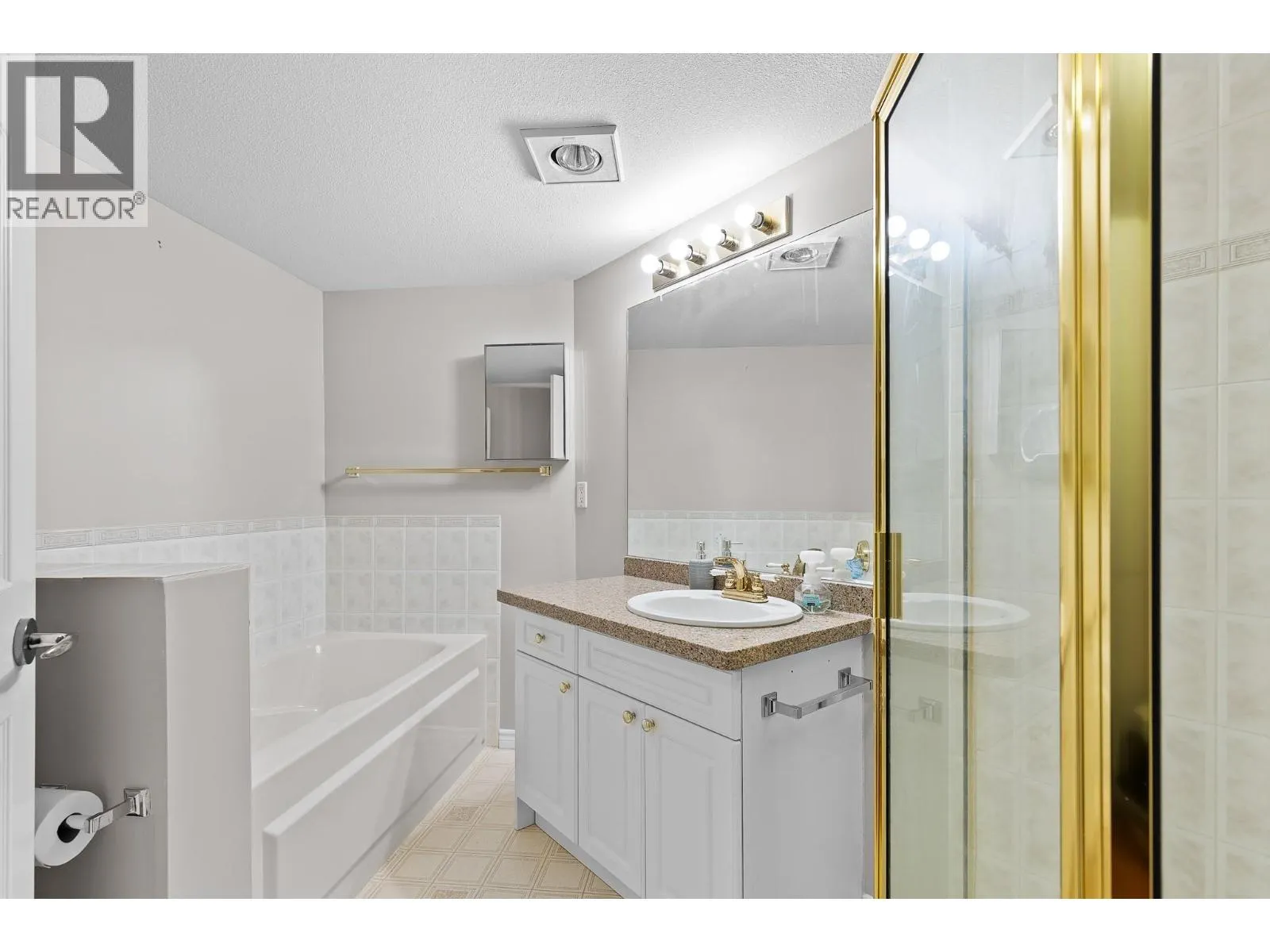 3300 Centennial Drive Unit# 204