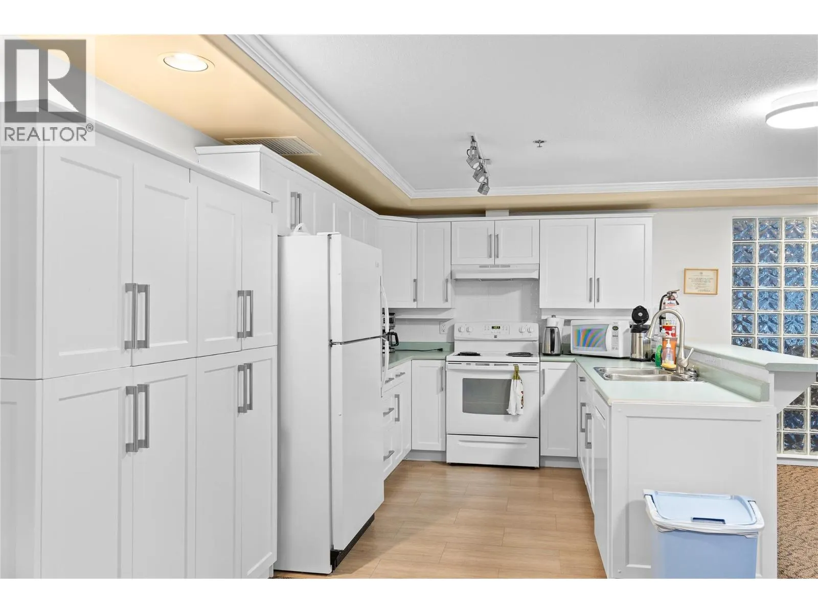 3300 Centennial Drive Unit# 204