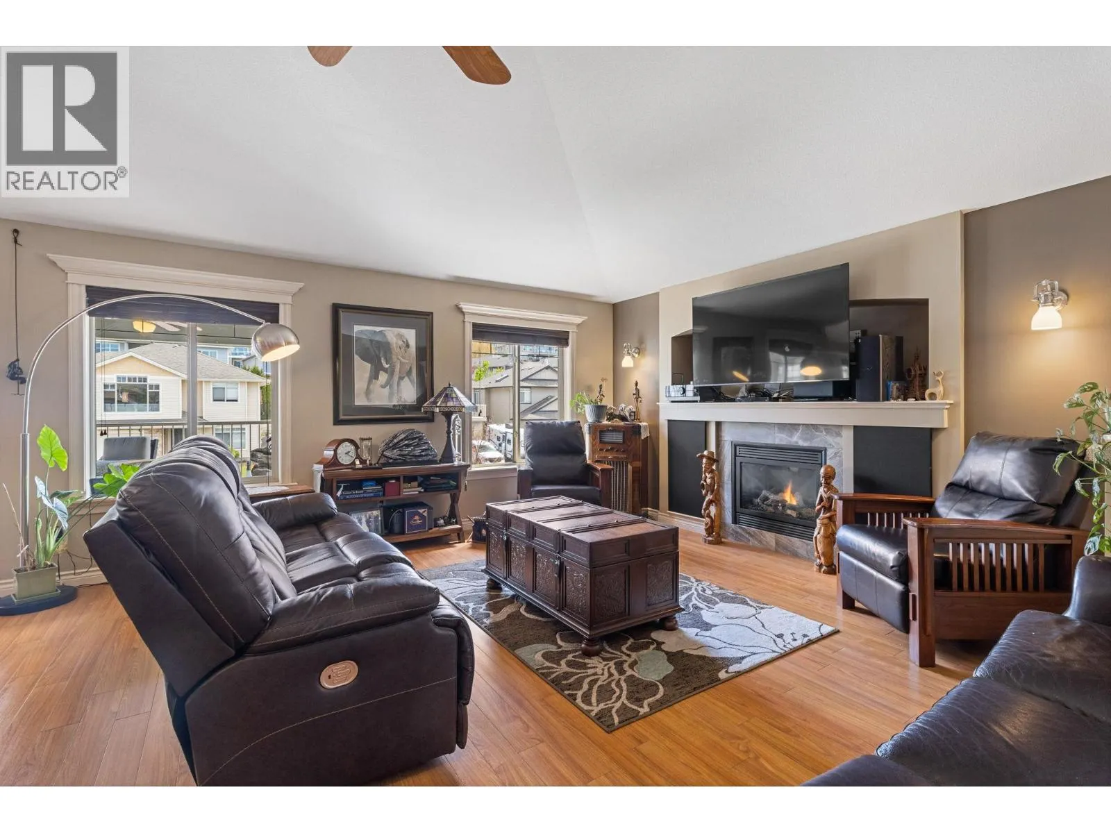 534 South Crest Drive