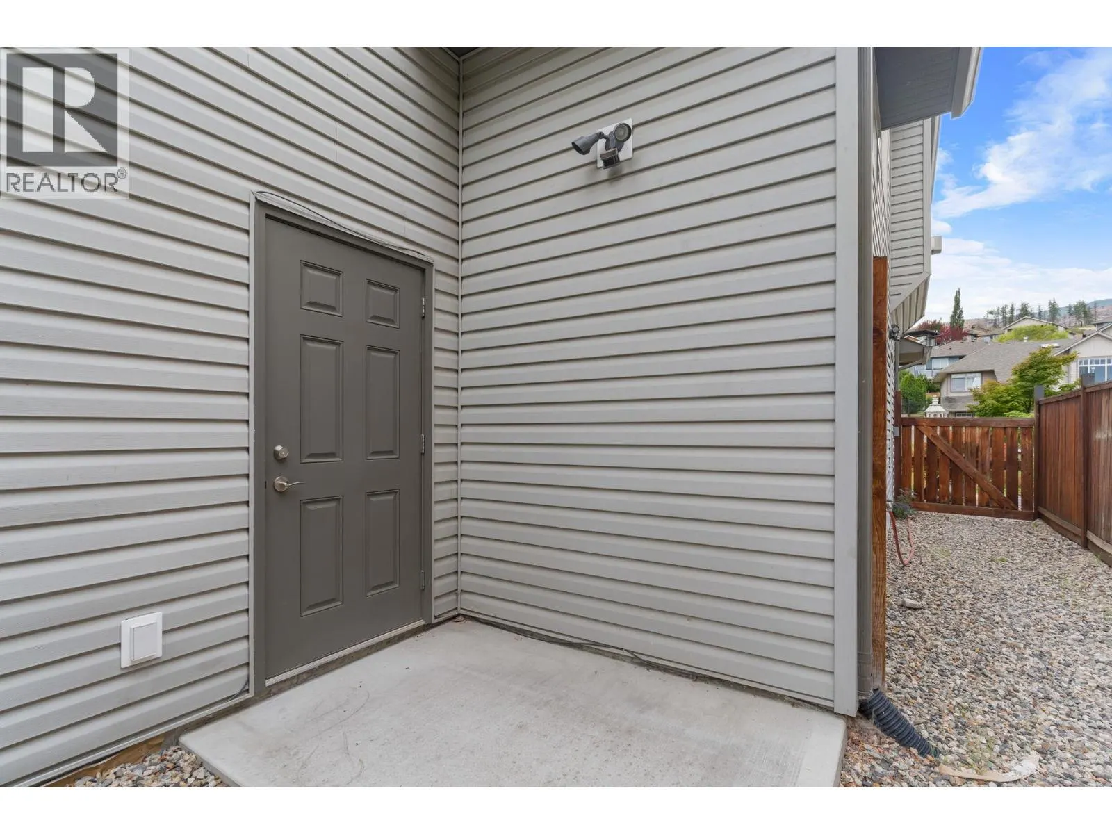534 South Crest Drive