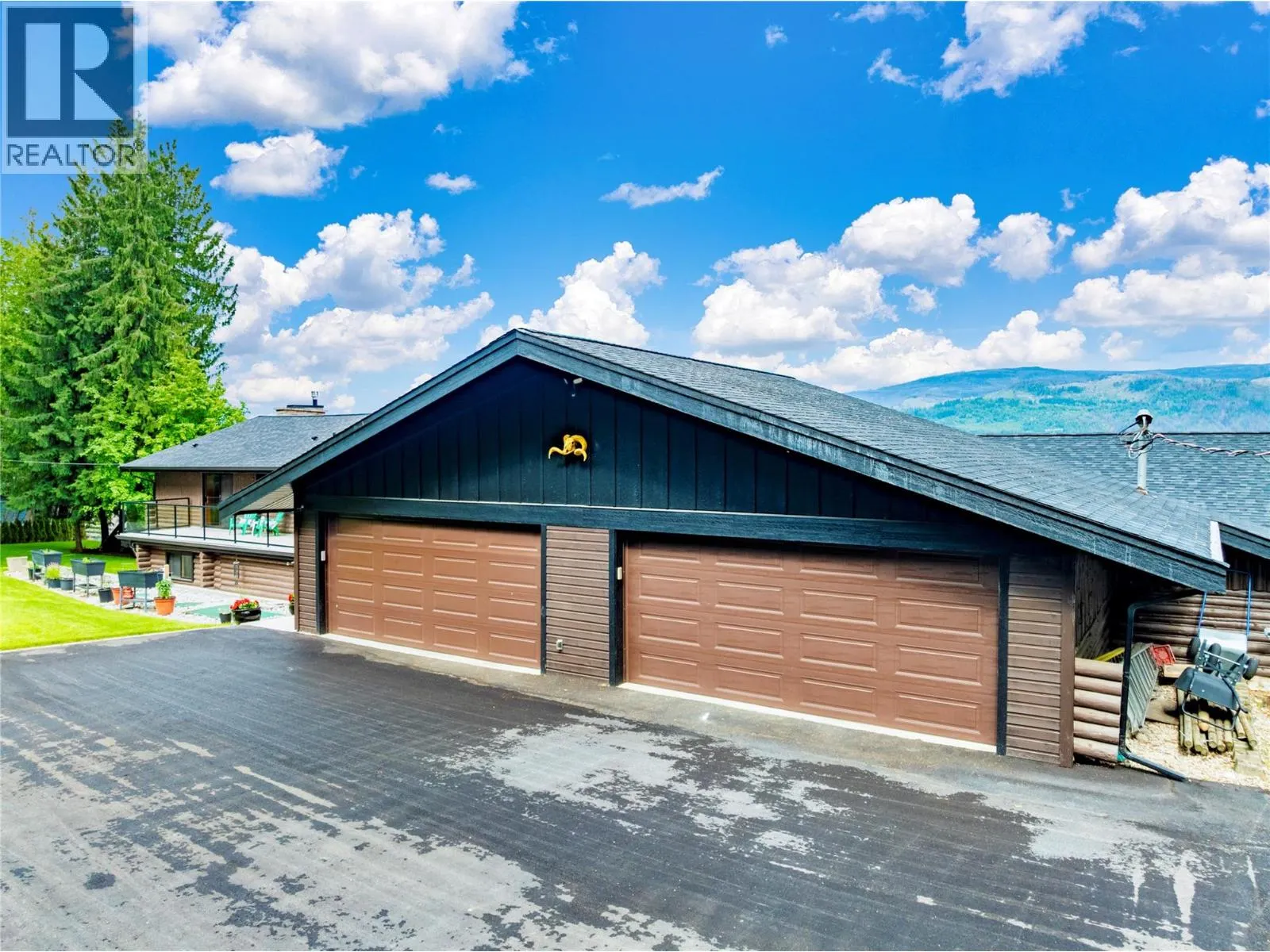 2609 Eagle Bay Road