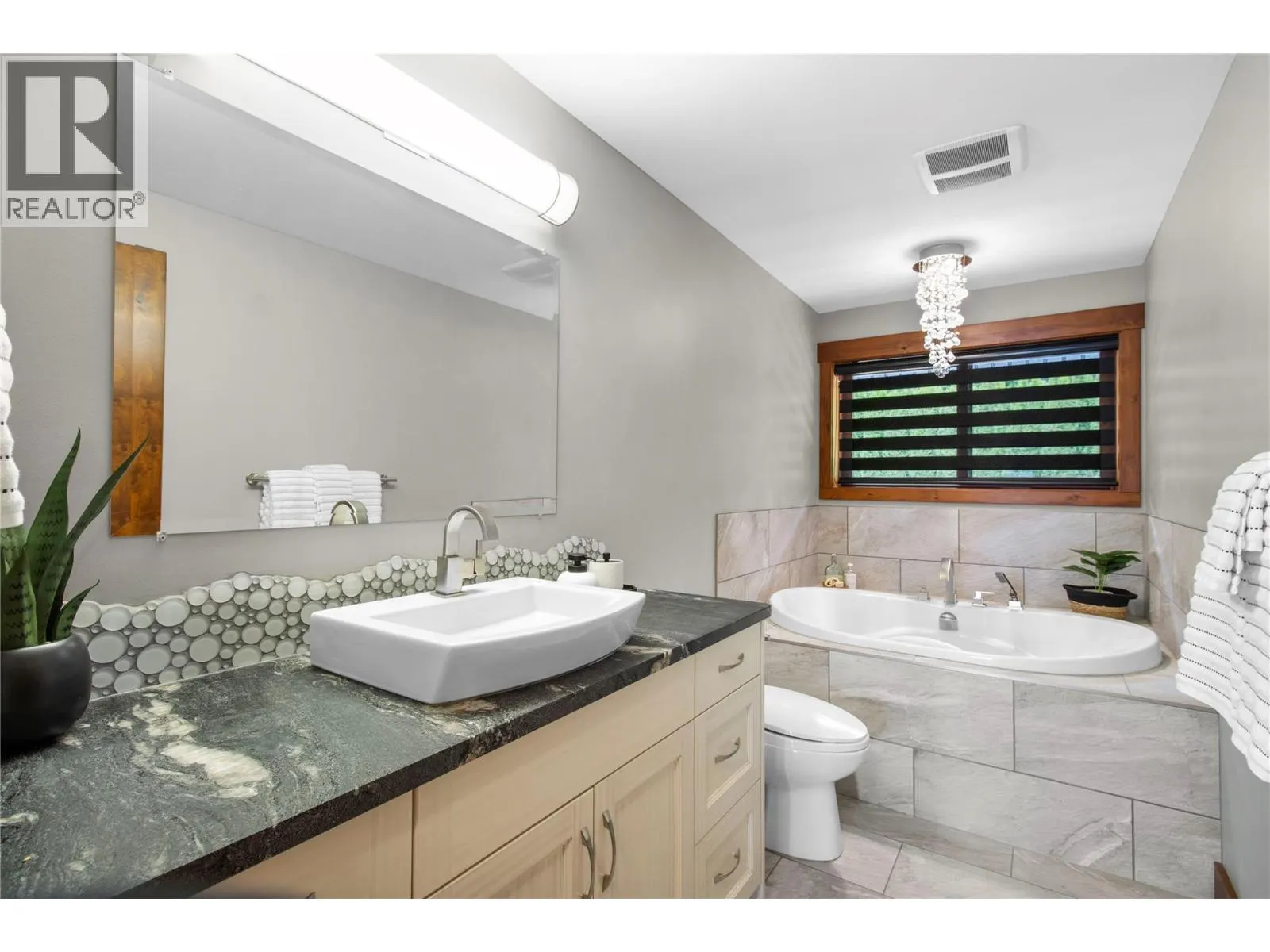 2609 Eagle Bay Road
