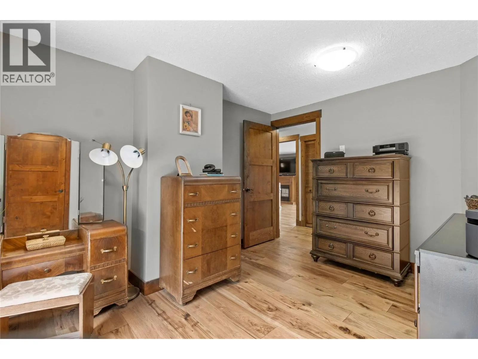 2609 Eagle Bay Road