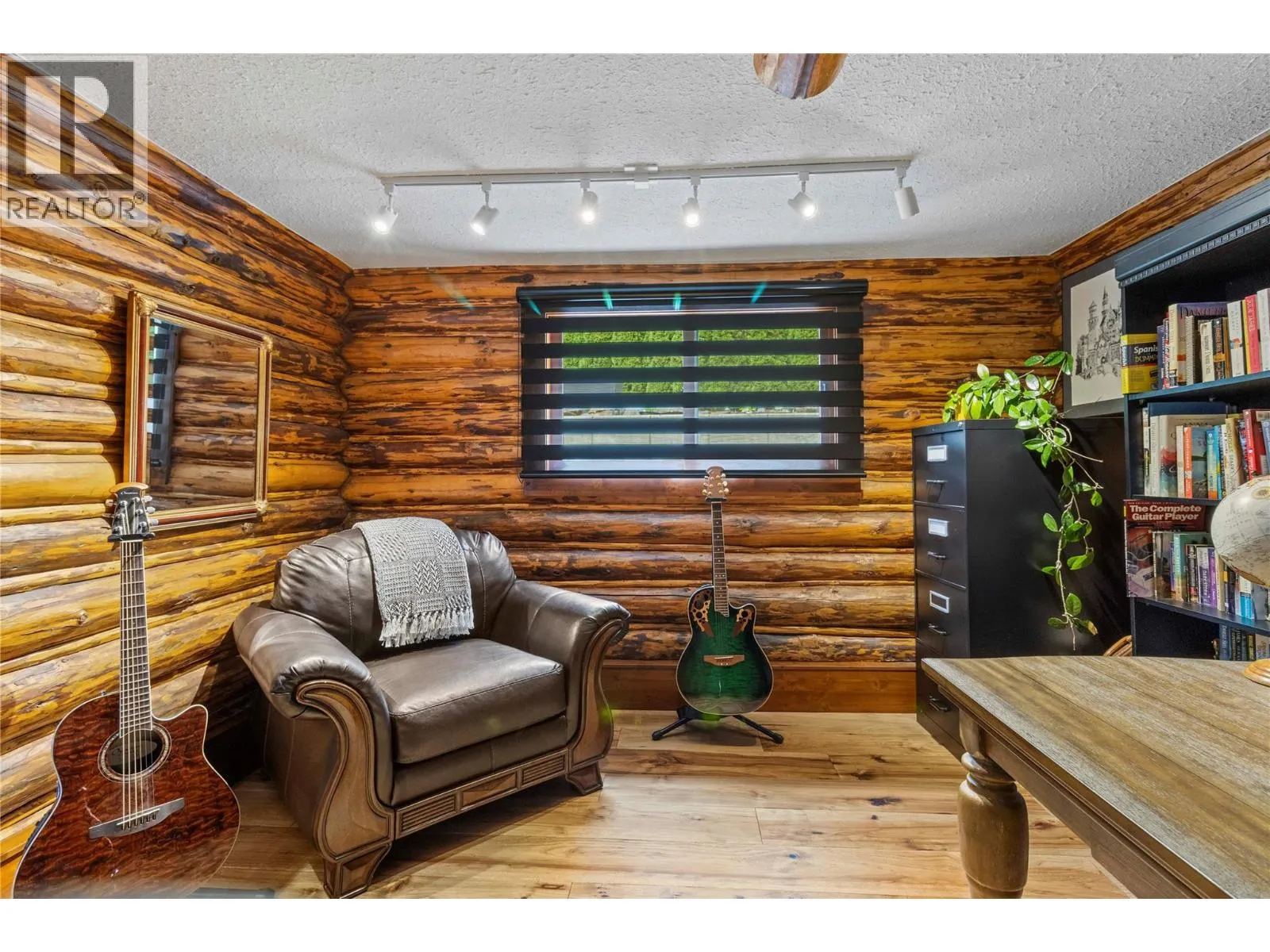 2609 Eagle Bay Road