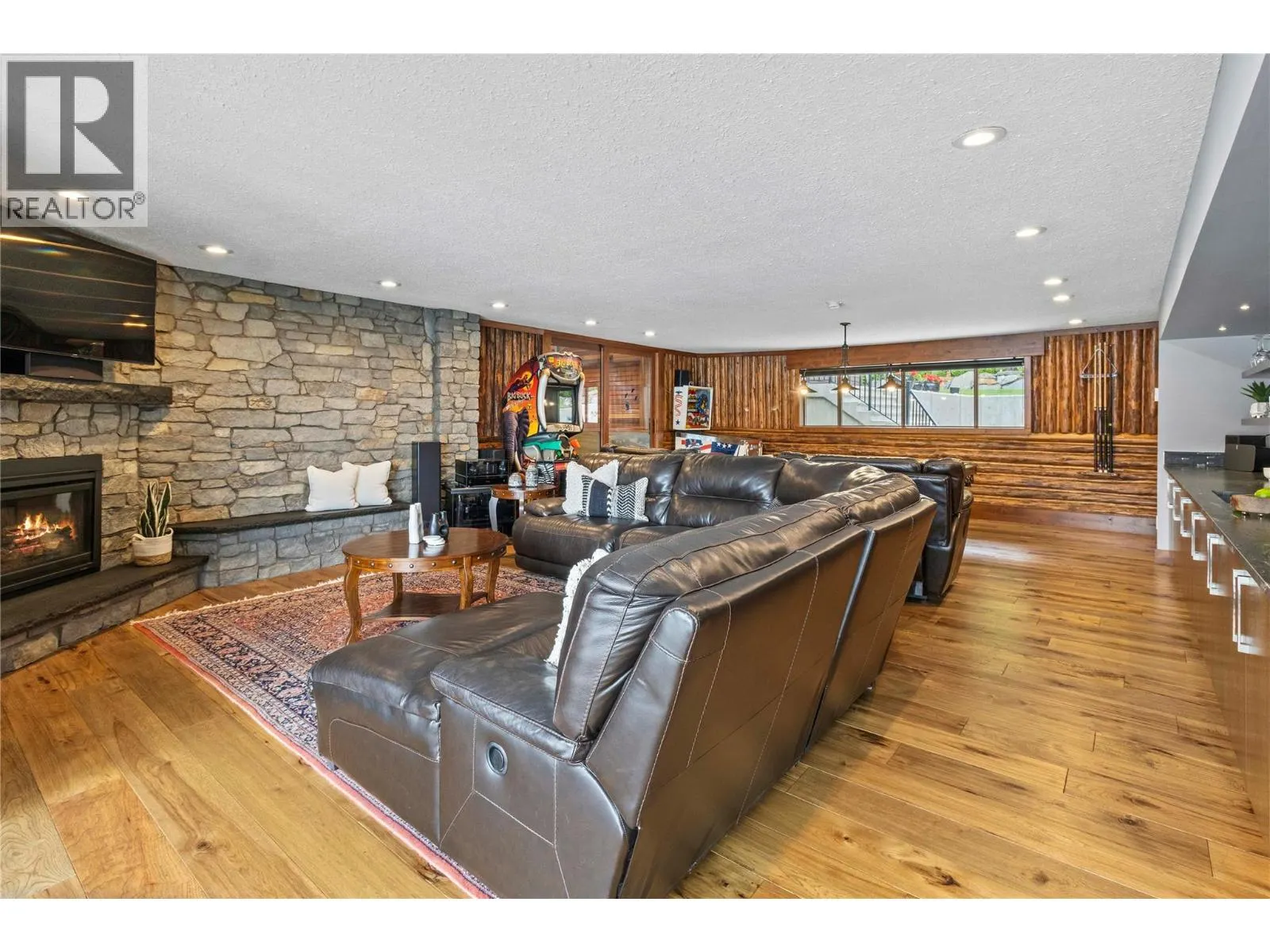 2609 Eagle Bay Road