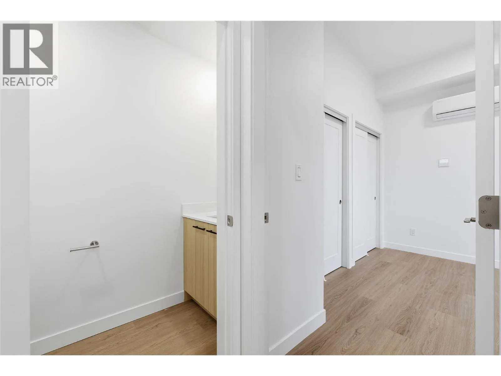 1390 Pridham Avenue Unit# TH4 Lot# 3