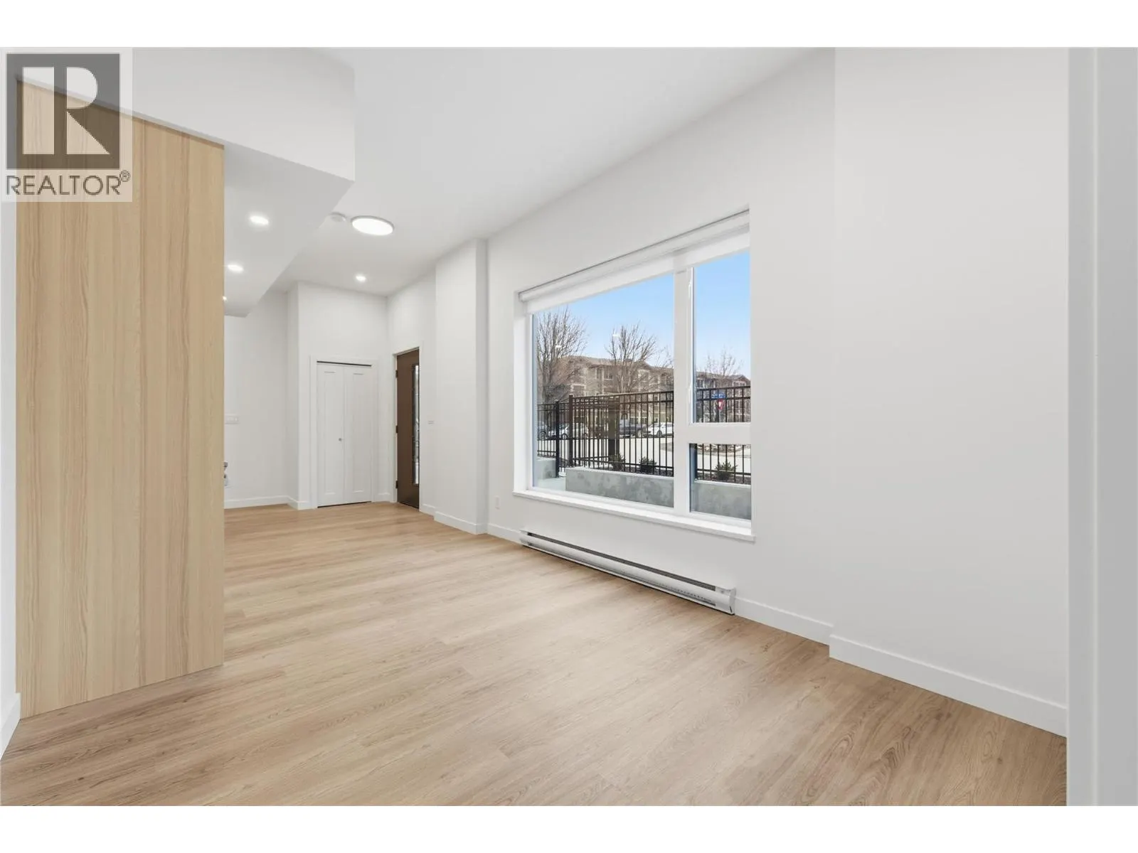 1390 Pridham Avenue Unit# TH4 Lot# 3