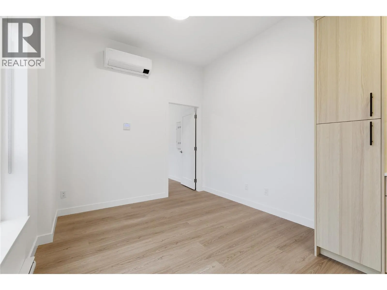 1390 Pridham Avenue Unit# TH4 Lot# 3