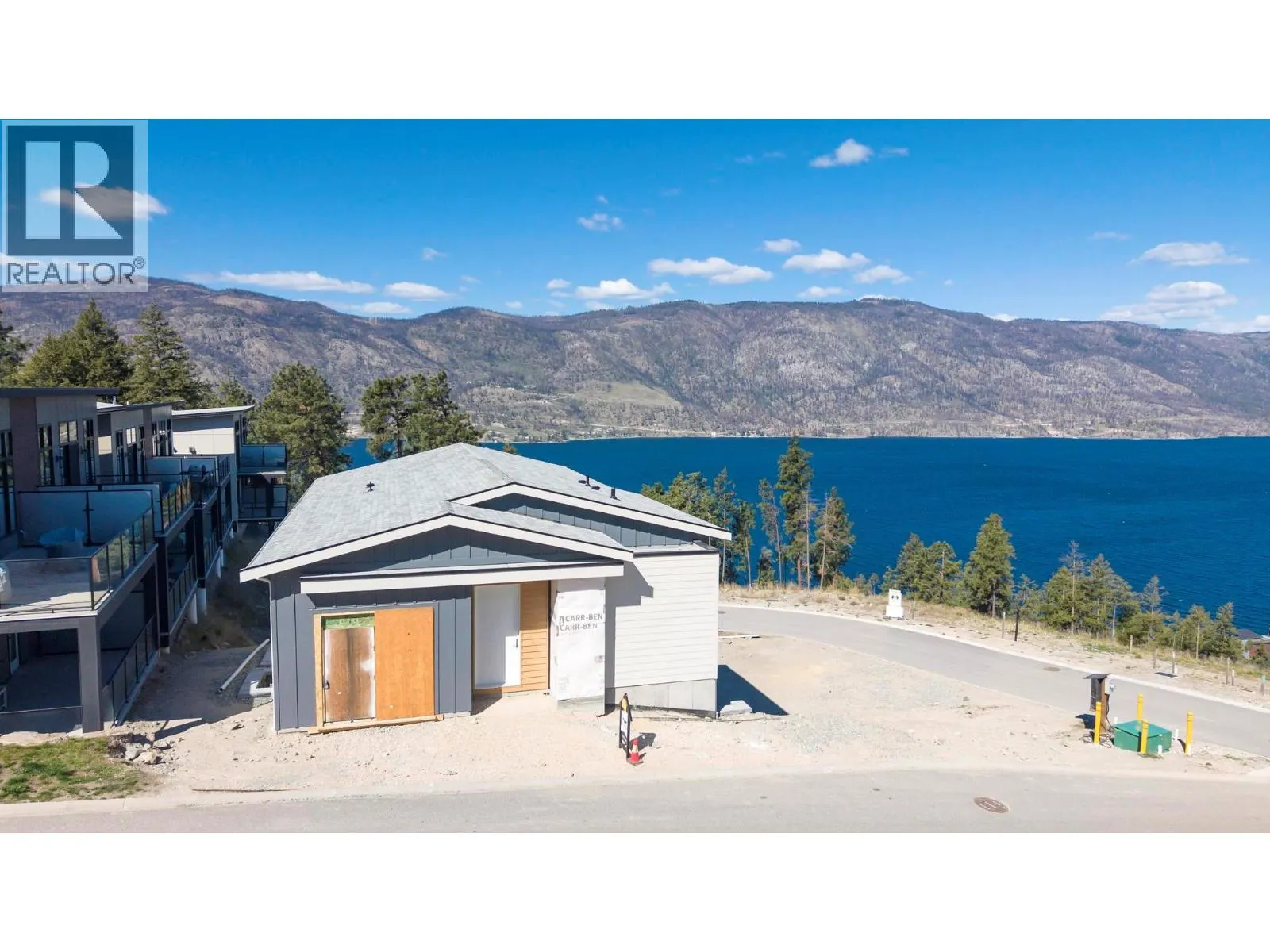 3276 Aspen Lane