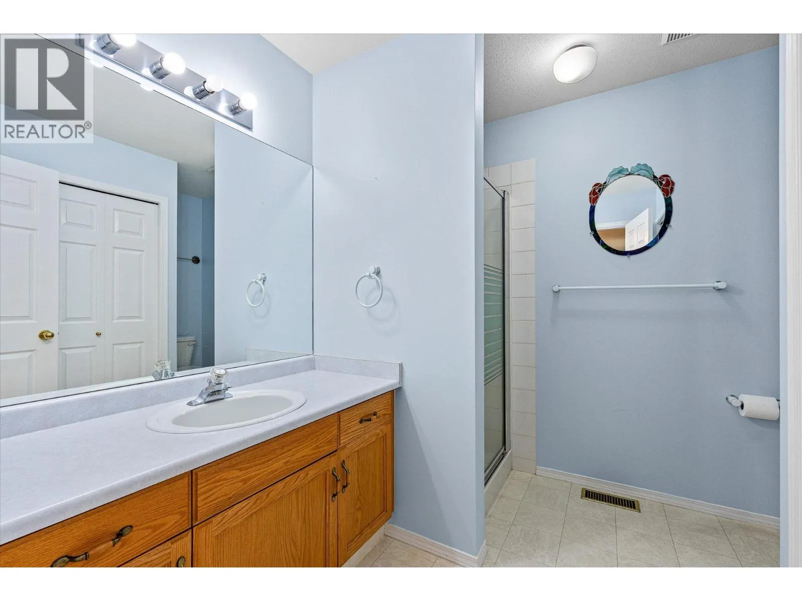 1874 Parkview Crescent Unit# 17