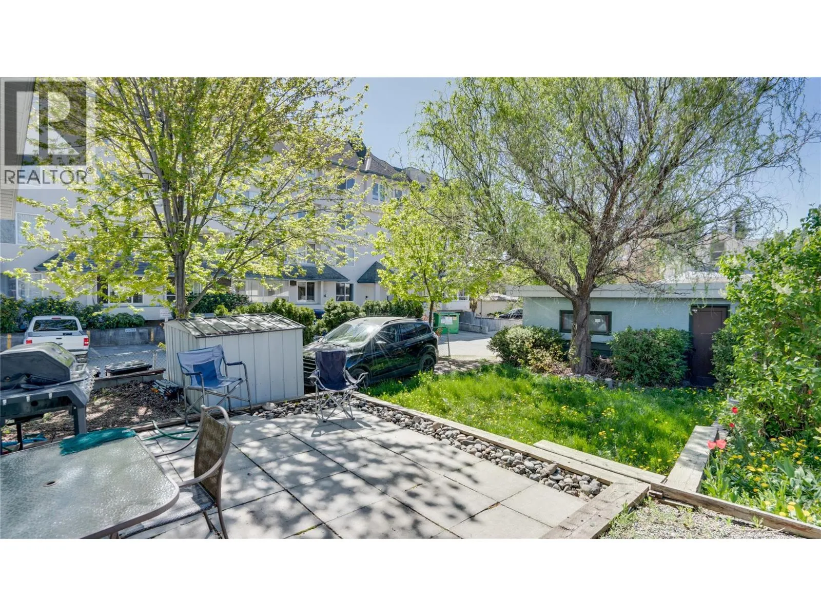 3004 37 Street