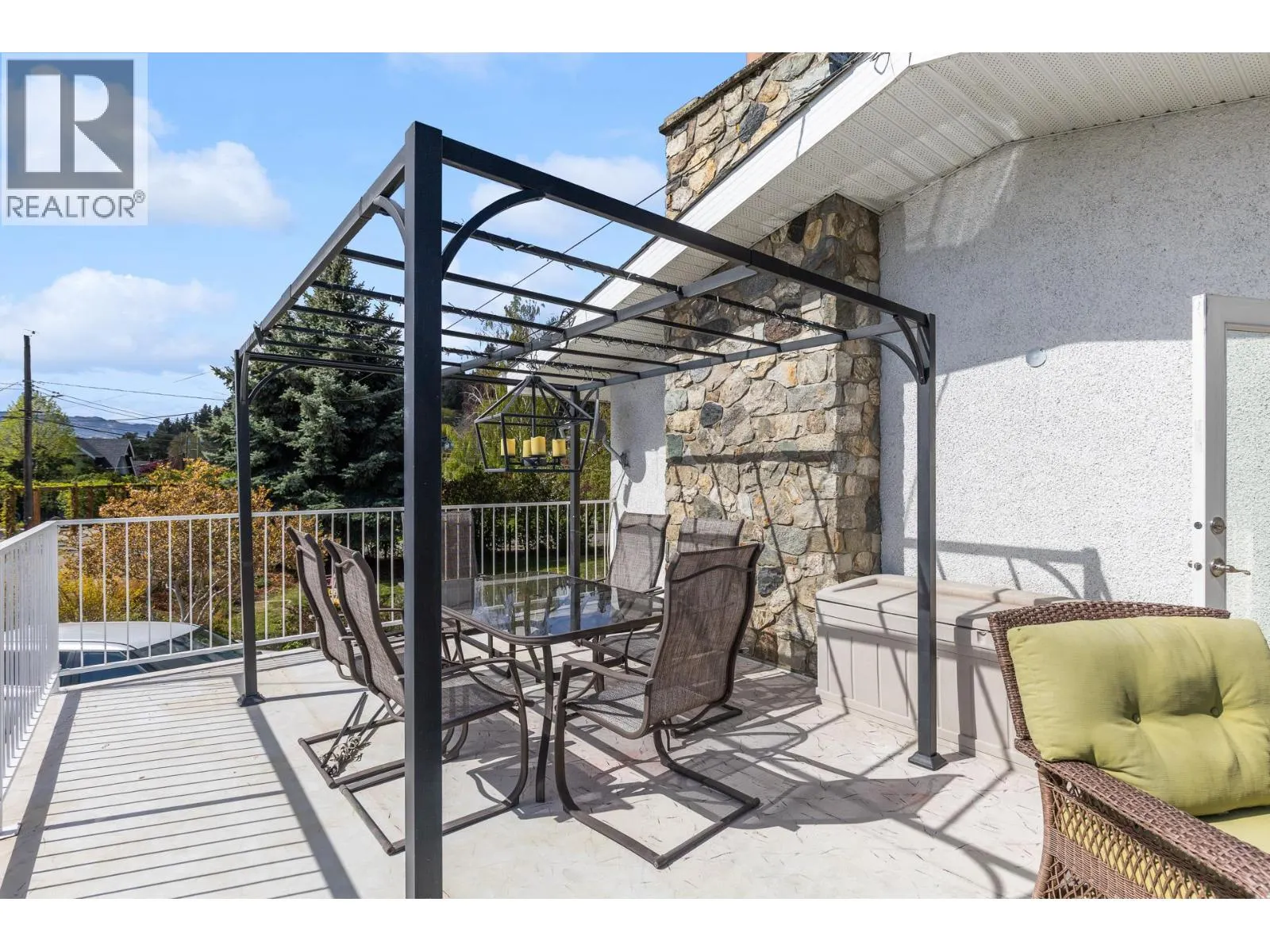 2720 Casa Loma Road