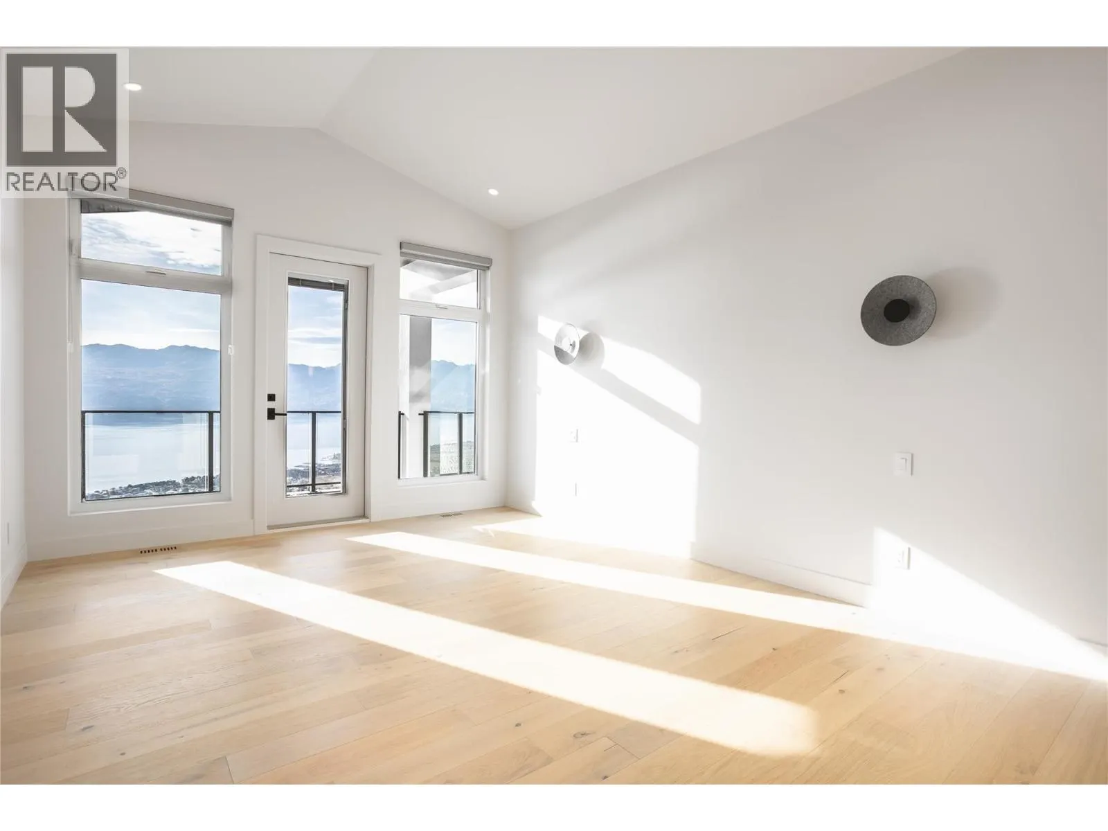 1403 Vineyard Drive