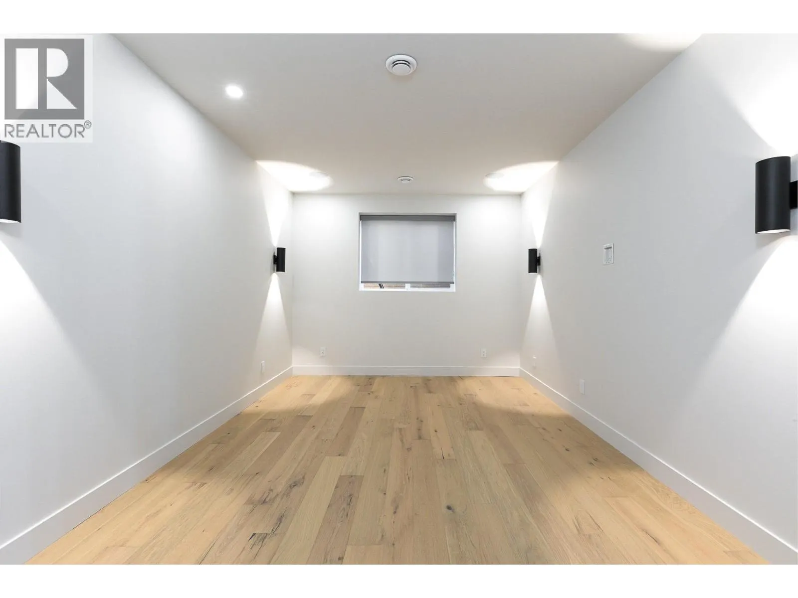 1403 Vineyard Drive