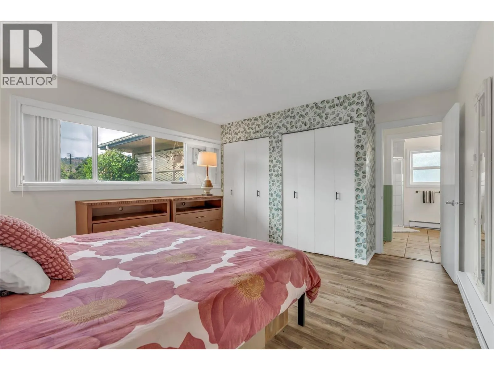 7513 CREST-A-WAY Road