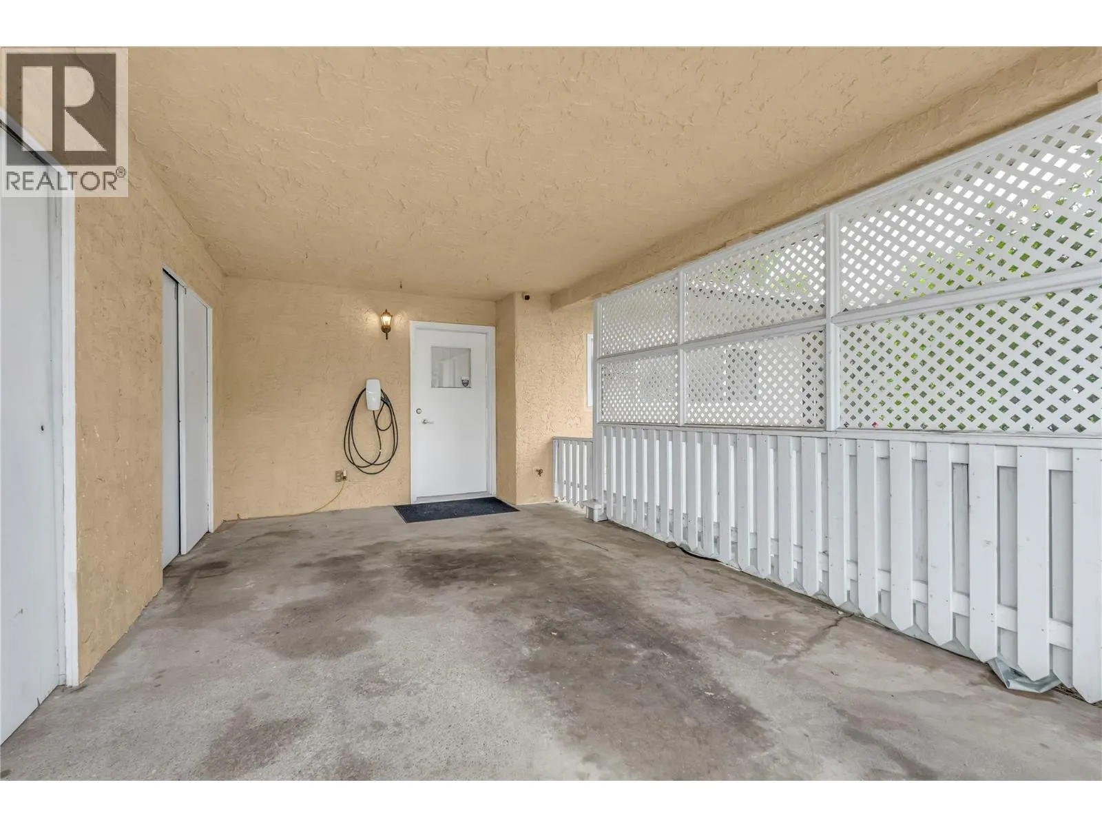 7513 CREST-A-WAY Road