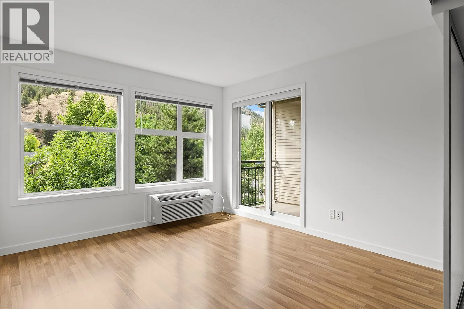 547 Yates Road Unit# 405