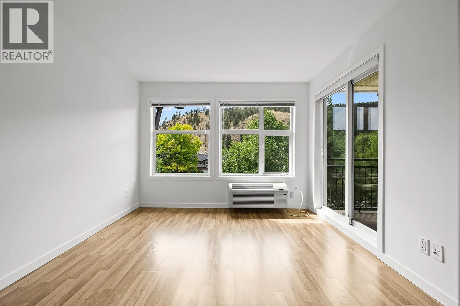 547 Yates Road Unit# 405