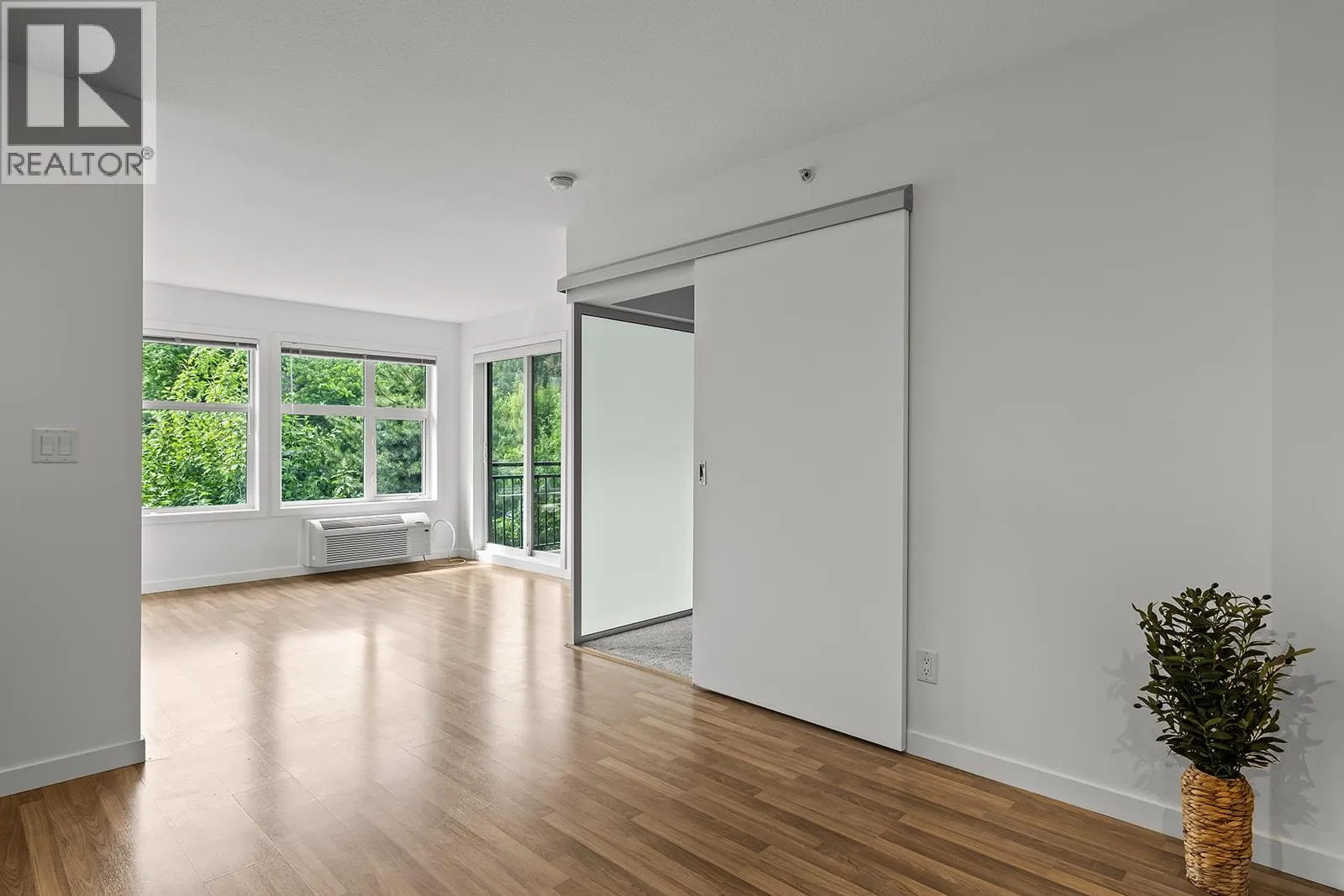 547 Yates Road Unit# 405
