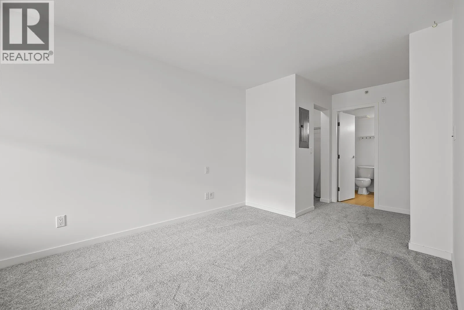 547 Yates Road Unit# 405