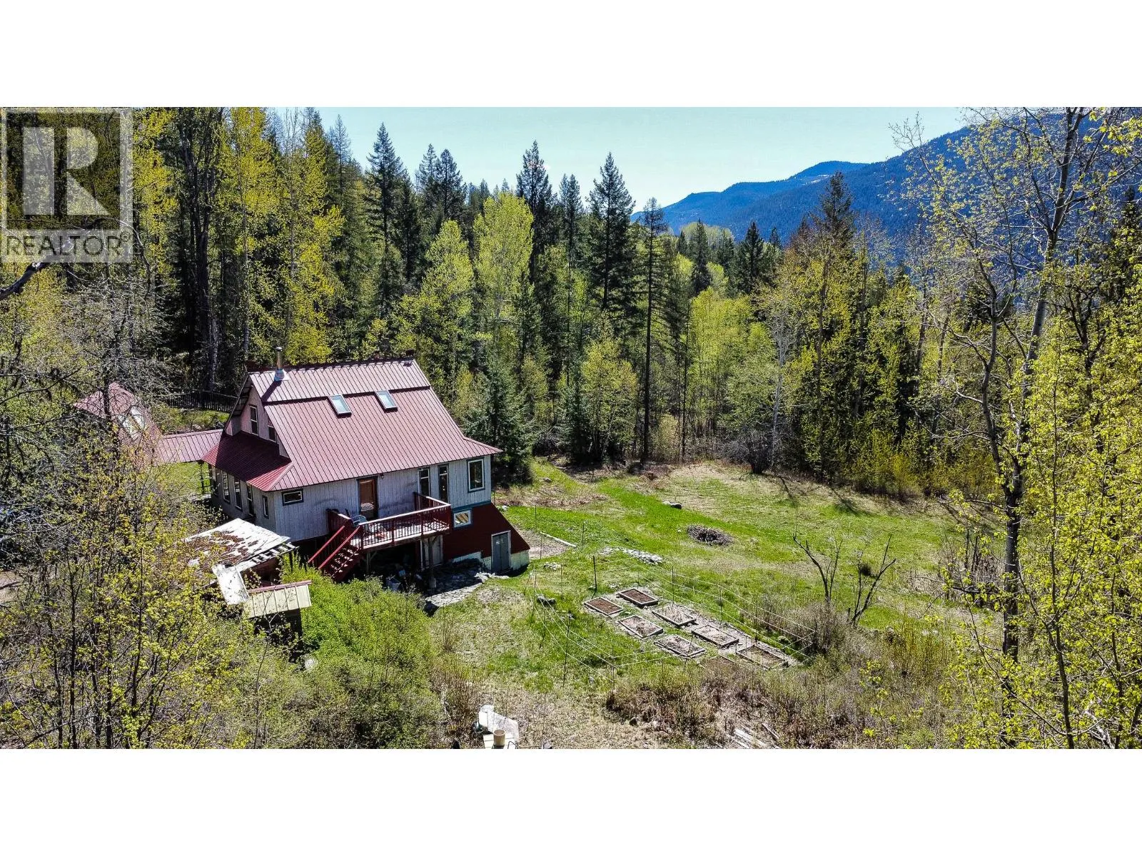 395 BOVEN Road